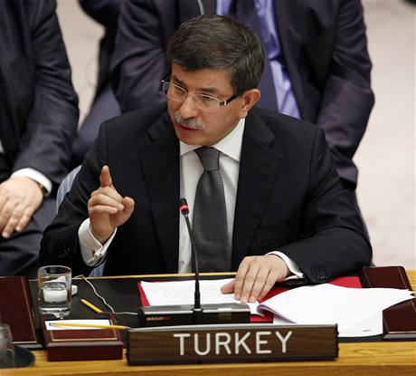 f tureck diplomacie Ahmet Davutoglu 