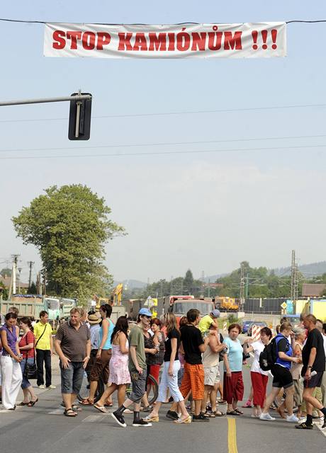 Lidé zablokovali tah na Slovensko