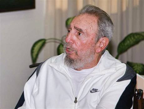 Fidel Castro se poprvé po tyech letech objevil na veejnosti