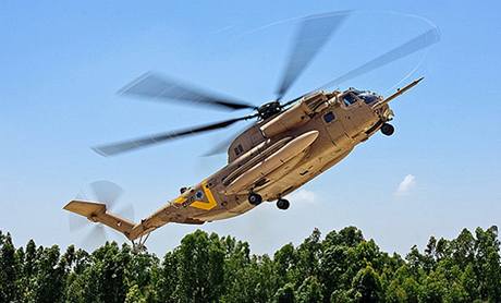 Vrtulník CH-53 pi testech - ilustraní foto