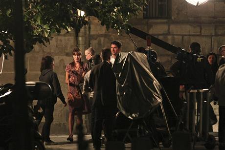 Plnoc v Pai. Francouzsk prvn dma Carla Bruniov-Sarkozyov  bhem naten filmu Woodyho Allena.