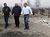 Vladimir Putin navtívil obec Verchaja Vereja která kompletn vyhoela. Lehlo tam popelem pes 340 dom