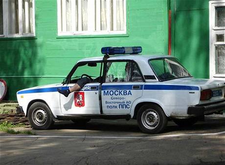 Ruskou milici nahradí policie. 