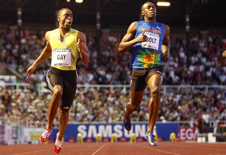 Tyson Gay (vlevo) a Usain Bolt