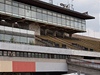 Stadion Strahov. Jeho patný stav je patrný na první pohled. 