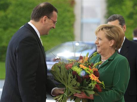 Premir Petr Neas a nmeck kanclka Angela Merkelov se setkali v Berln (19.8)