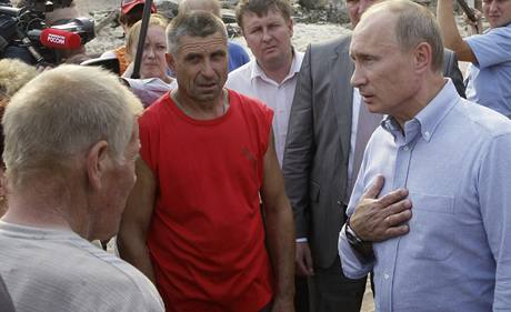 Putin vyjaduje podporu místním lidem. 