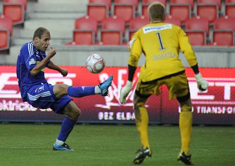 SK Slavia Praha - SK Sigma Olomouc (Michal Hubník vyrovnává)