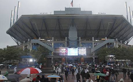 Centrální dvorec ve Flushing Meadows.