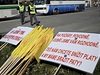 Pípravy demonstrant na Letné