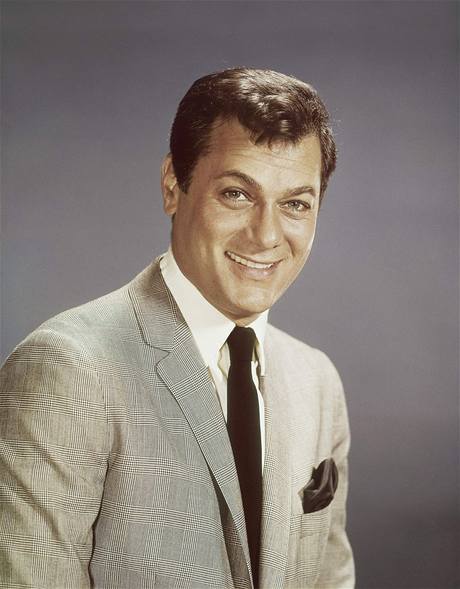 Tony Curtis na snímku z roku 1965.