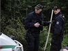 Policisté znovu prohledávají ulici Pod Písenou, kde ped týdnem zmizela devítiletá Anika.