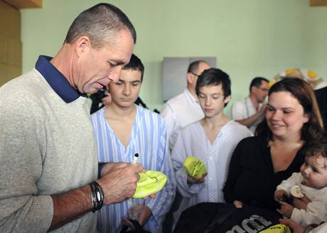 Ivan Lendl na nvtv ve Vtkovick nemocnici.