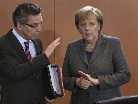 Thomas de Maiziére a kancléka Angela Merkelová