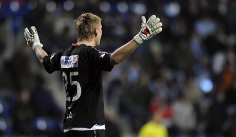 Mladá Boleslav - Slavia (gesto gólmana Zlámala je jasné).