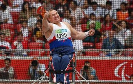 eský paralympijský atlet Martin Nmec v akci.
