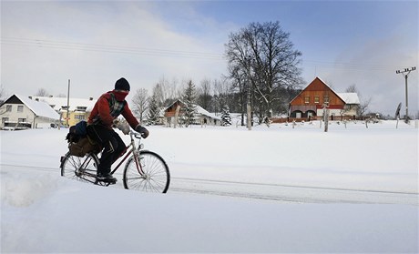 Vodu vystídal ve Frýdlantu sníh, místní se u tí na konec zimy