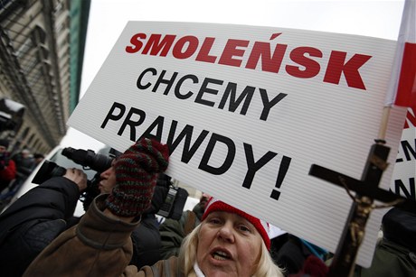 Demonstrace ve Varav bhem návtvy ruského prezidenta v Polsku (6.12.2010)