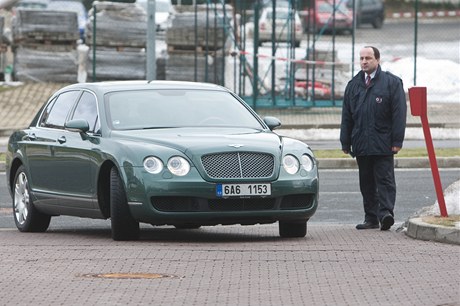 éf Sazky Ale Huák pijídí na jednání o budoucnosti Sazky