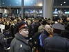 Policie na moskevském letiti Domoddovo.