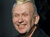 Francouzsk mdn nvrh Jean Paul Gaultier (na fotografii) rozehrl svt francouzskho kanknu, kter podbarvil londnskm punkem