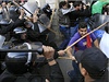 Stet s demonstranty v Káhie