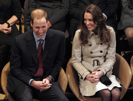 Kate Middletonov a princ William na oficiln nvtv Severnho Irska.
