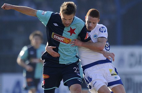 Slavia - Liberec (Marcel Gecov vpravo a Zbynk Pospch)