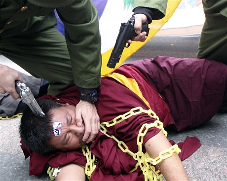 Protesty v Tibetu - ilustran foto.