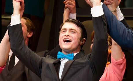 Daniel Radcliffe uinkuje v muzikálu na Broadwayi