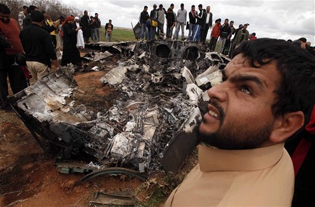 Libyjci u trosek zícené americké stíhaky F-15