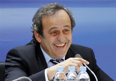 Francouz Michel Platini byl znovuzvolen éfem UEFA