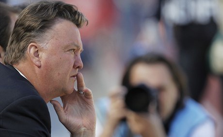 Kou Bayernu Louis van Gaal.