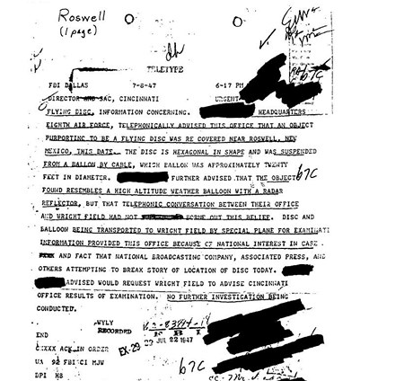 Jeden z dokument o UFO v Roswellu, kter FBI zveejnila ve sv databzi