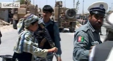Stovky talibanc utekly tajným tunelem z vzení