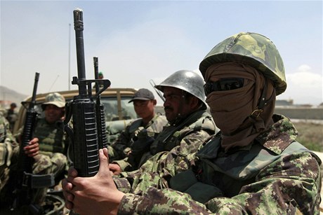Afghántí vojáci v Kábulu (ilustraní foto)