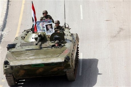 Reim Baára Asada nasadil proti odprcm tanky