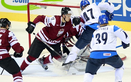 Zápas Lotyska proti Finsku na loském mistrovství svta
