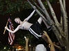 Ameriané slaví na námsích, v parcích i ve studentských kampusech