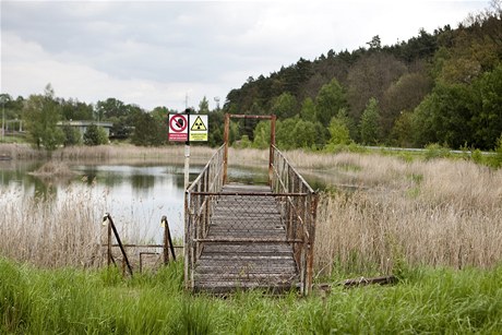 Pozstatky po tb uranu v Podjetdí.