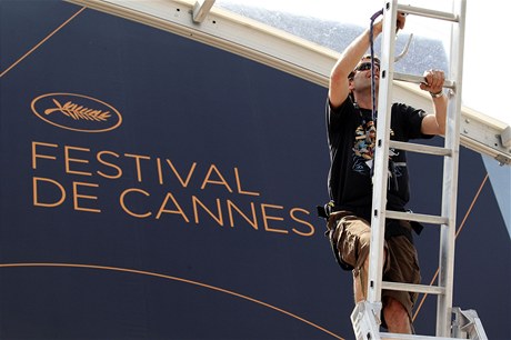 Doladit posledn detaily a 64. ronk festivalu v Cannes me zat.