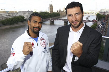 David Haye (vlevo) a Vladimir Kliko v Londýn