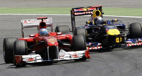 Fernando Alonso a Sebastian Vettel.