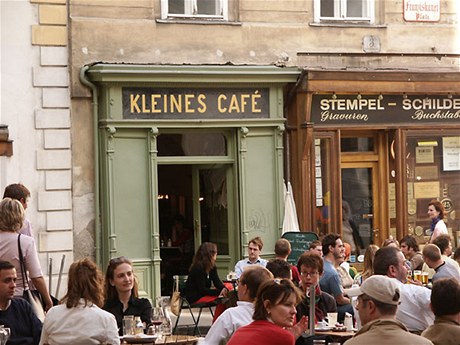 Nejmení vídeská kavárna je na Frantikánském námstí (Franciskanerplatz)