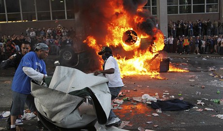 Vancouver - Boston (dn fanouk kanadskho celku).