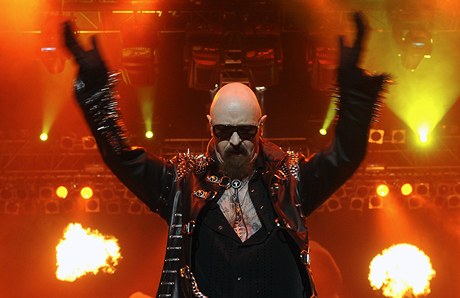 Britská heavymetalová skupina Judas Priest vystoupila 28. ervna v Praze. Na snímku frontman kapely Rob Halford. 