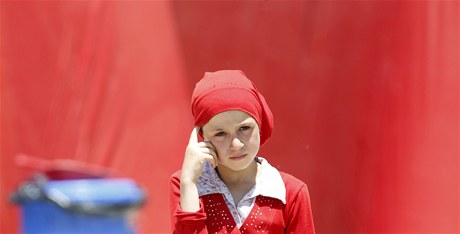 Syrská dívka v uprchlickém táboe.