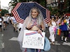Gay Pride Parade v New Yorku. "Je mi 80, jsem zvadlá, ale stále ochotná si nkoho vzít."