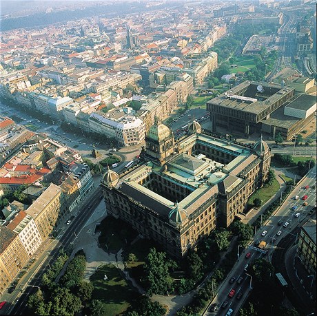 Letecký pohled na Národní muzeum.
