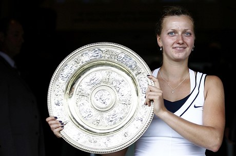 Petra Kvitová s trofejí